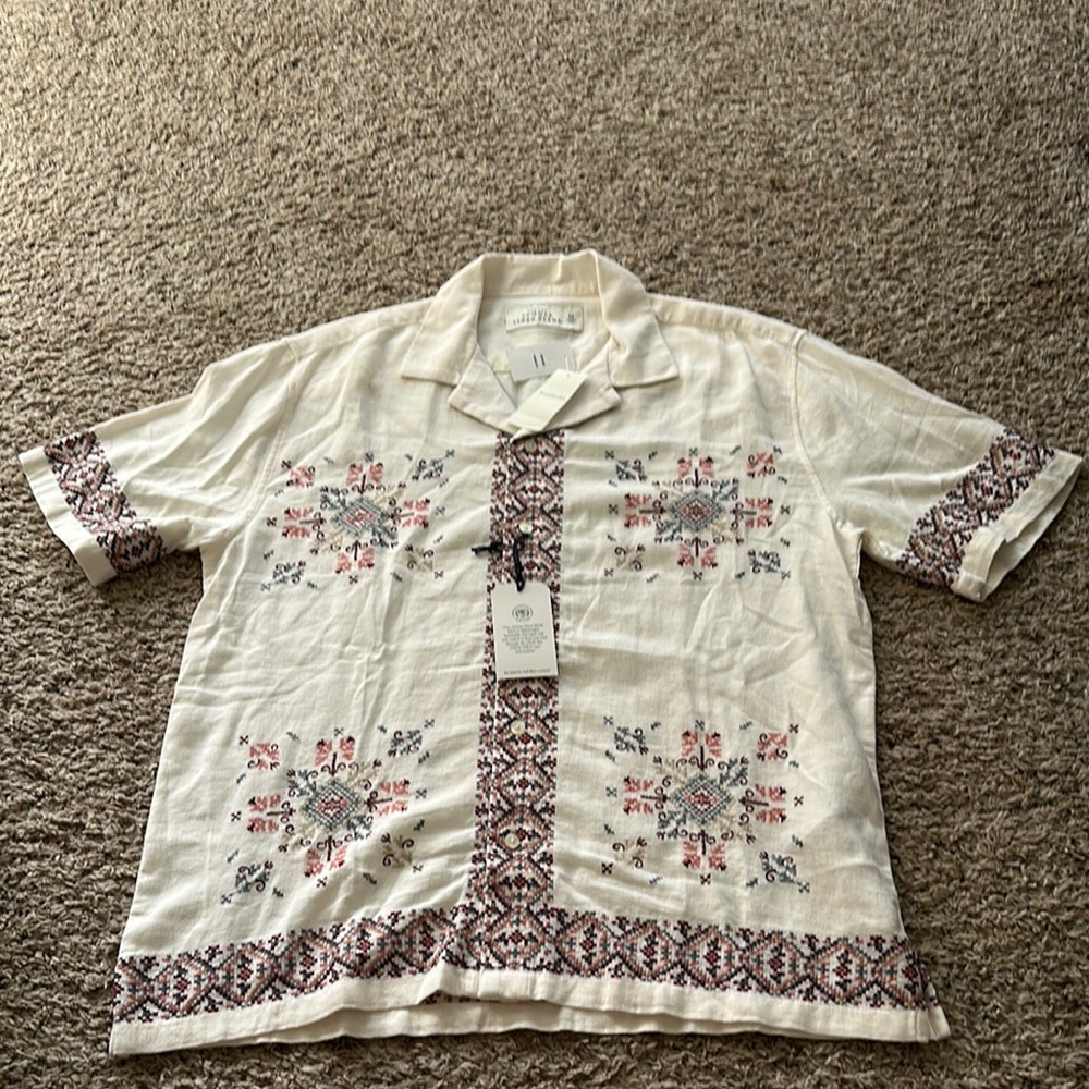 Abercrombie & Fitch Cream Casual Button Down Shirt with Embroidery
